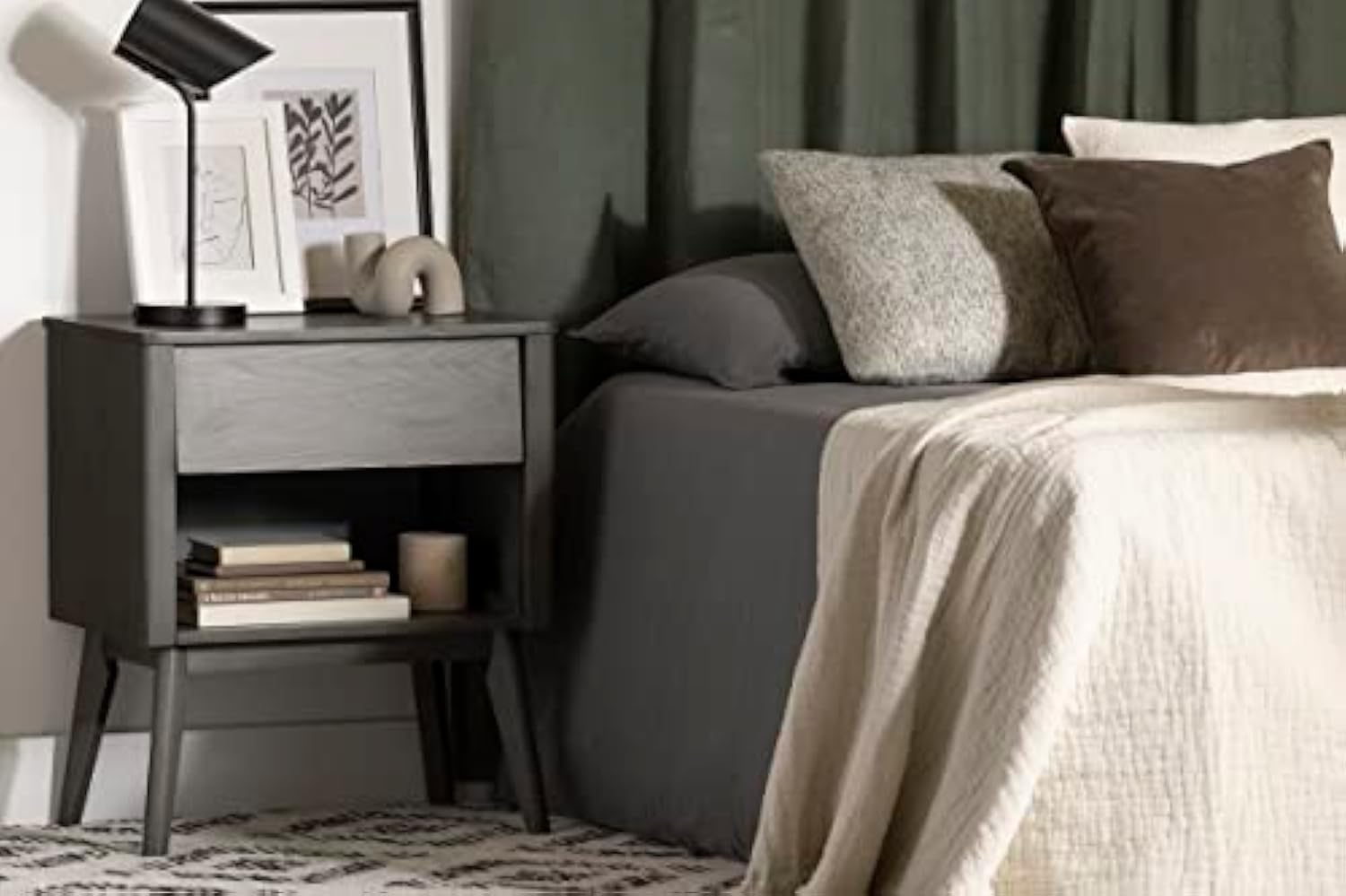 1-Drawer Wood Veneer Nightstand